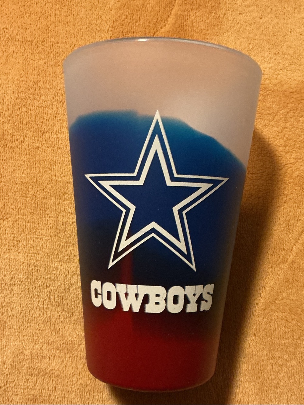 NFL Cowboys Gradient Frosted Tumbler in Blue, Red, White